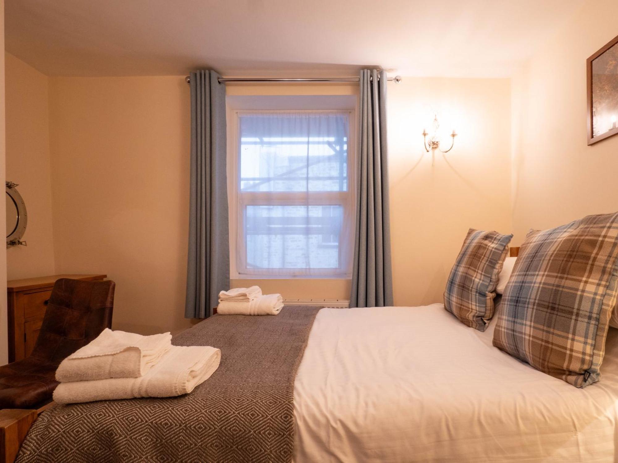The Black Boy Inn Caernarfon Ngoại thất bức ảnh