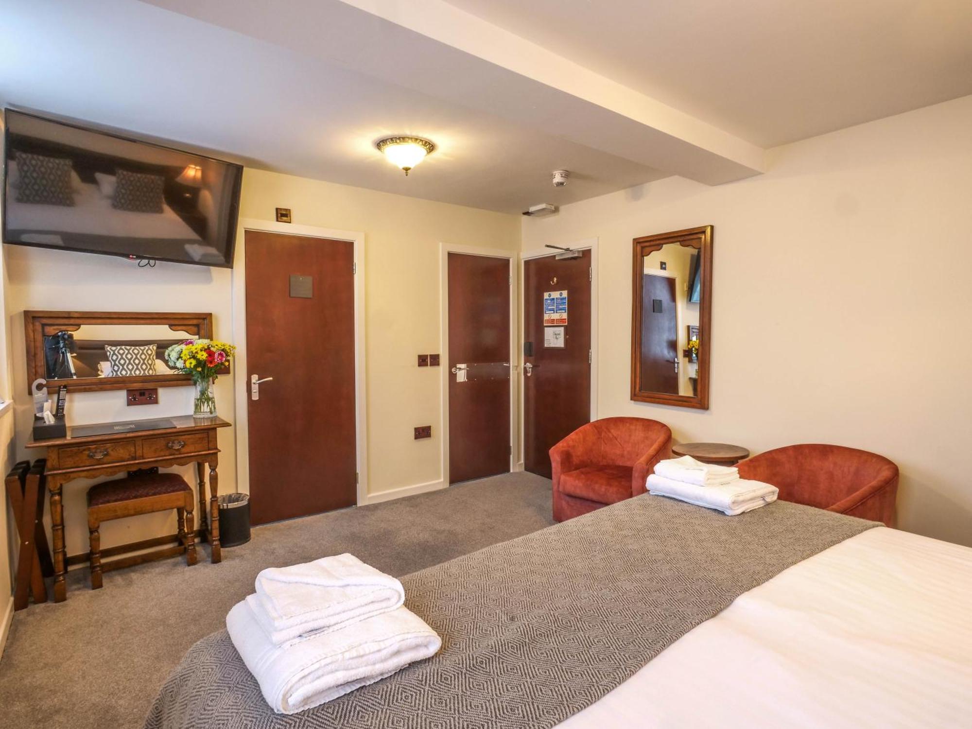 The Black Boy Inn Caernarfon Ngoại thất bức ảnh