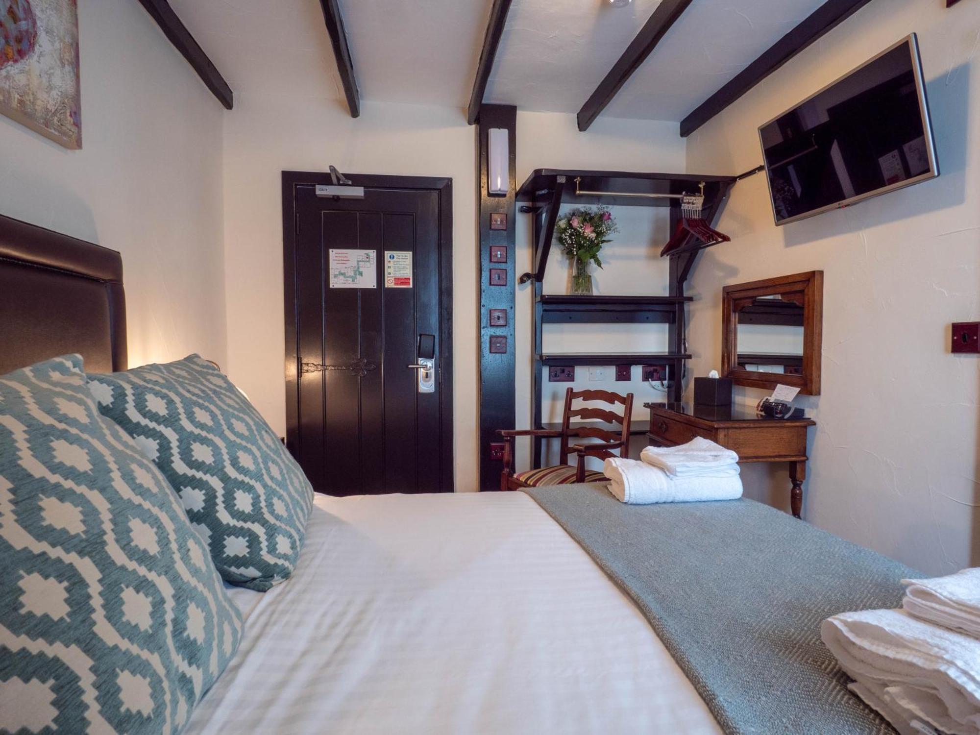 The Black Boy Inn Caernarfon Ngoại thất bức ảnh