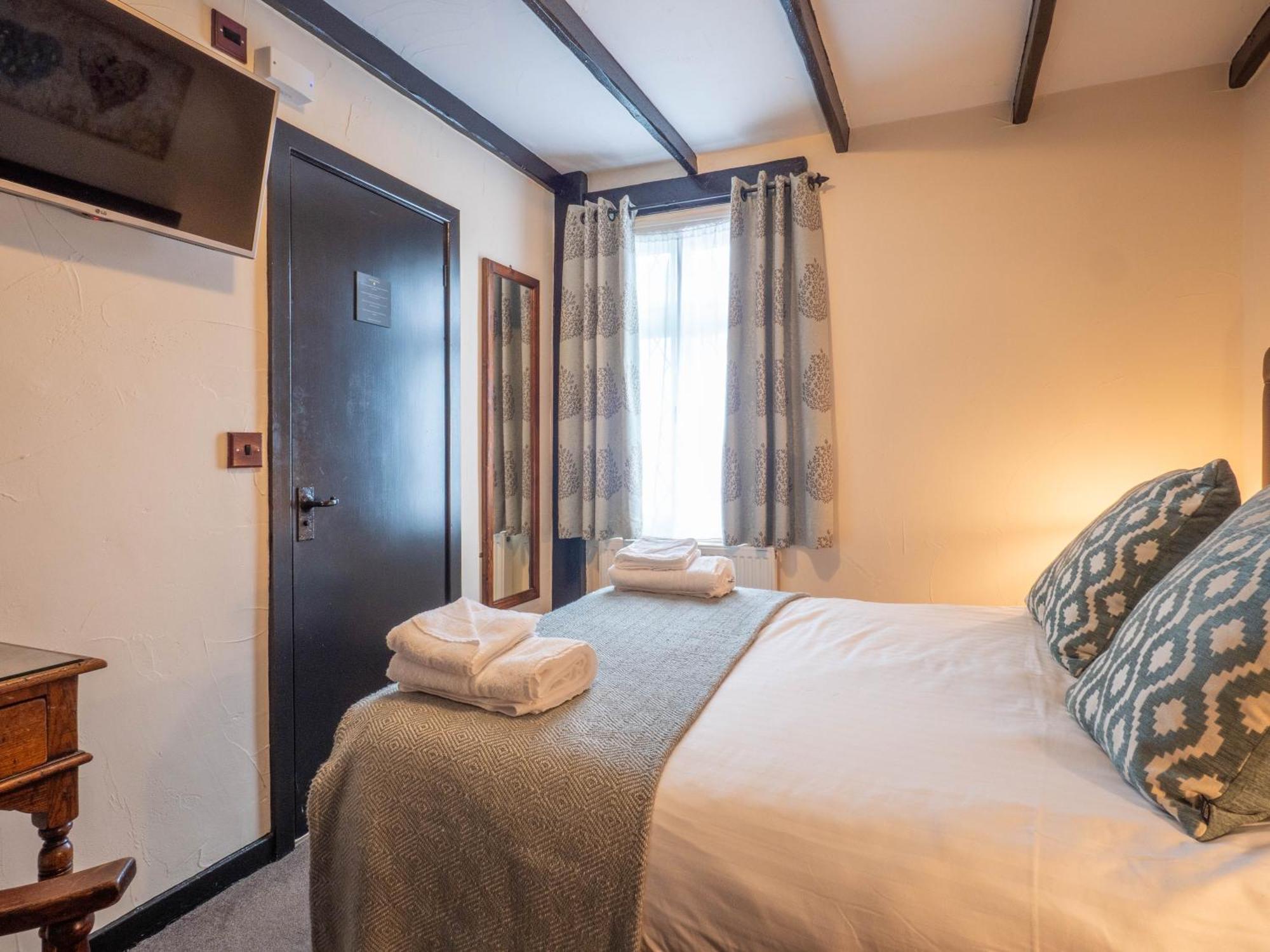 The Black Boy Inn Caernarfon Ngoại thất bức ảnh