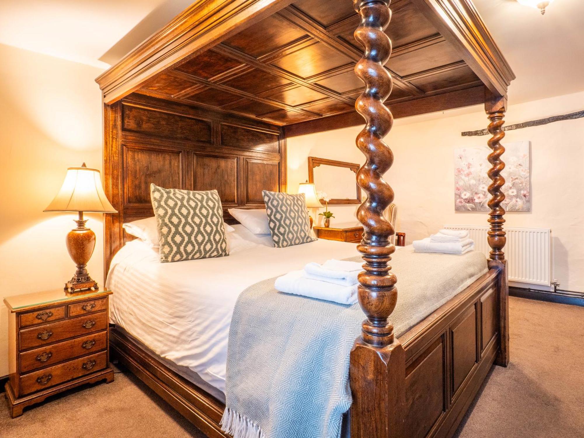The Black Boy Inn Caernarfon Ngoại thất bức ảnh